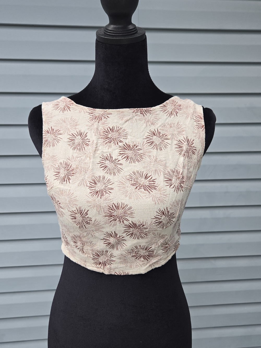 SHEIN Floral Burst Embroidery Open Back Tie Crop Top Beige Cream Size S